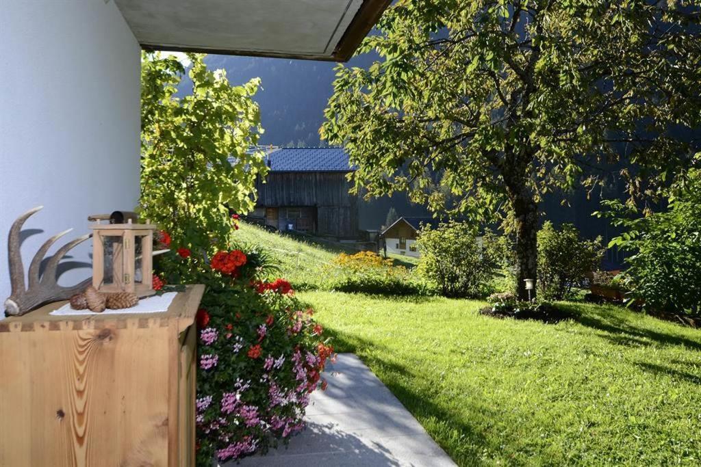 Haus Saler Apartment Silbertal Luaran gambar